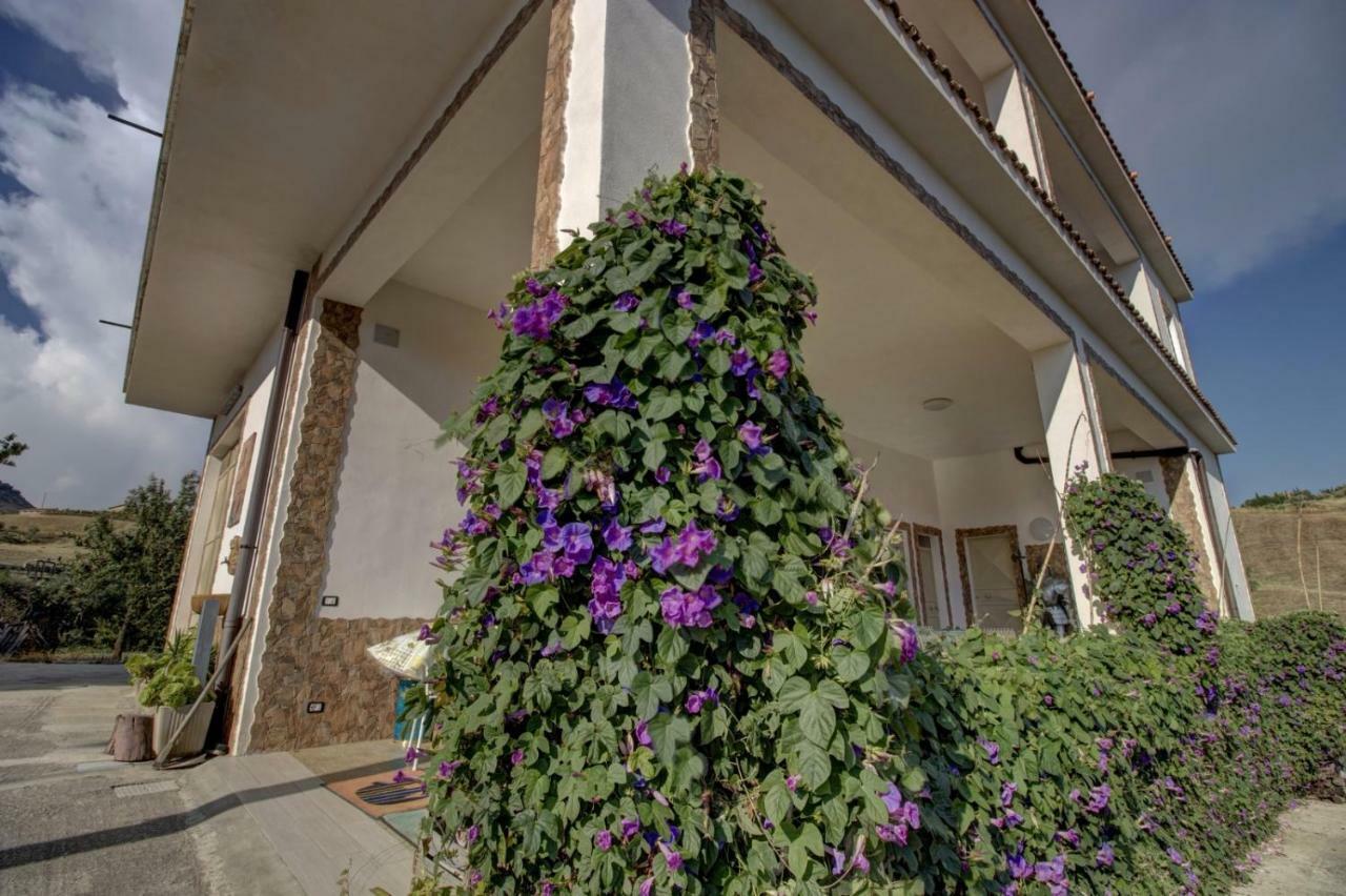 Casa Vacanza Villa Anna Raffadali Exterior foto